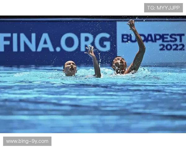 15岁法国游泳新星索弗尔的竞技突破与璀璨未来之路辉煌前景展望